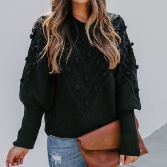 Sweaters - Last 1️⃣ Black Chevron & Pom-Pom Sweater